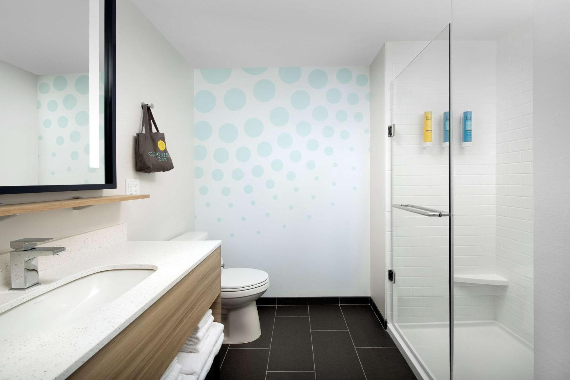 Hotel Tru By Hilton Orlando Convention Center Williamsburg