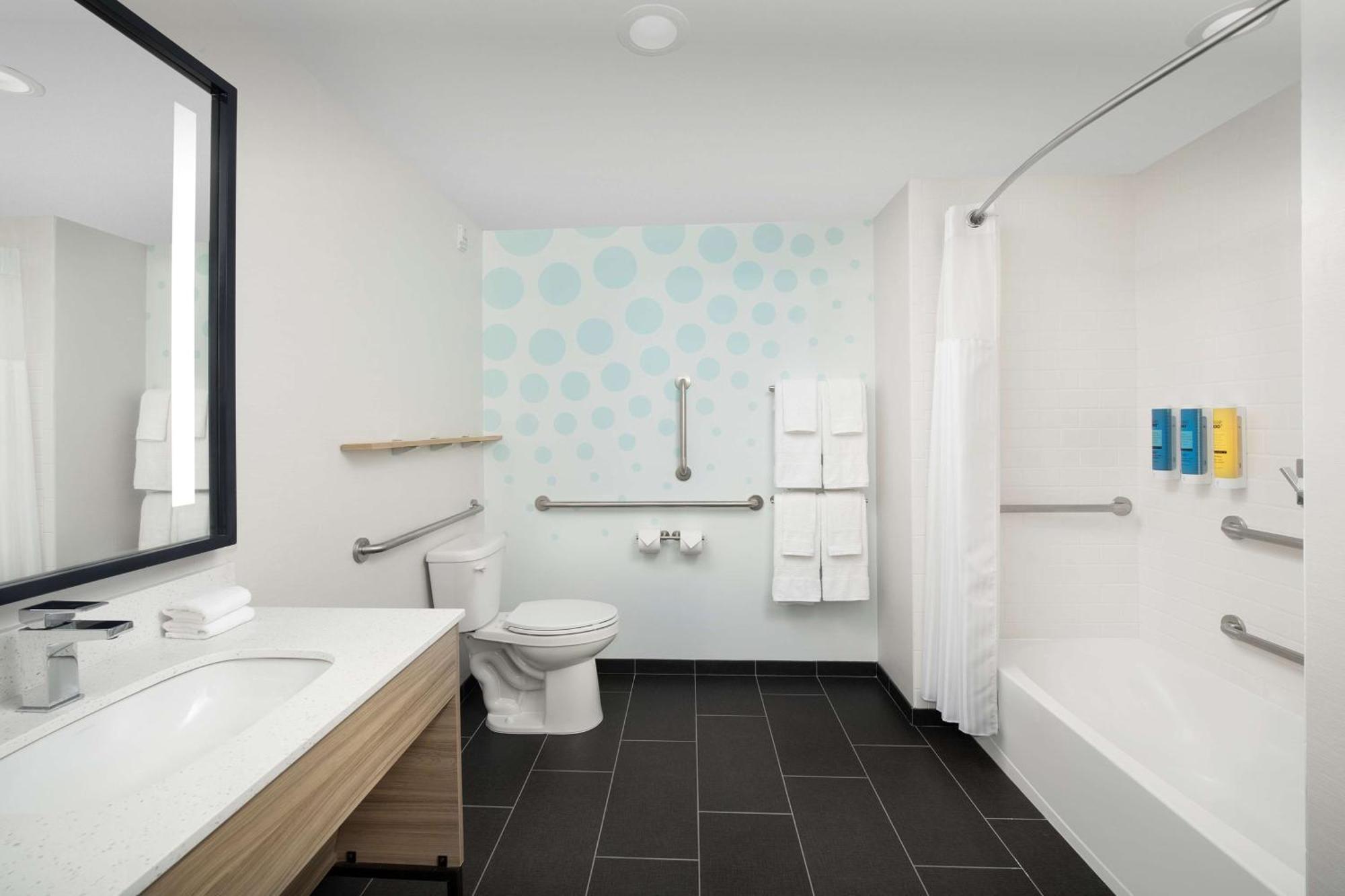 Hotel Tru By Hilton Orlando Convention Center 3*